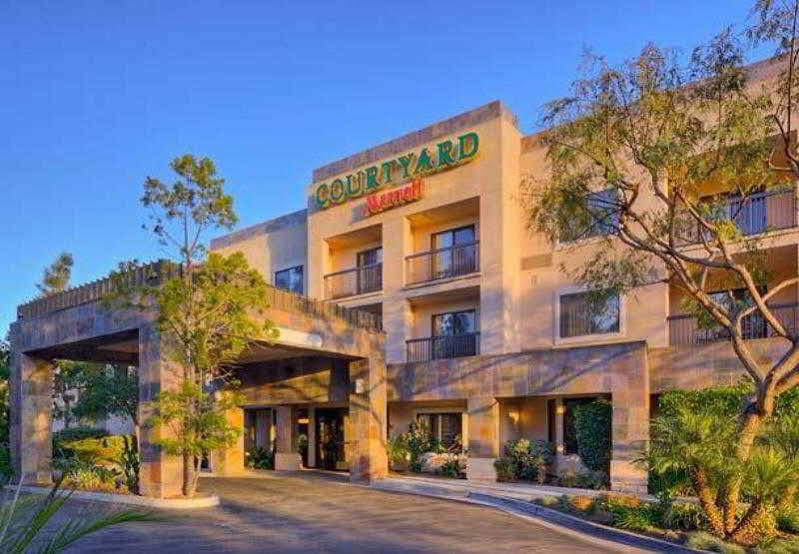 Courtyard By Marriott San Diego Карлсбад Экстерьер фото